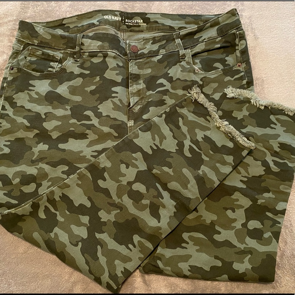 Old Navy Rockstar jeans (18)